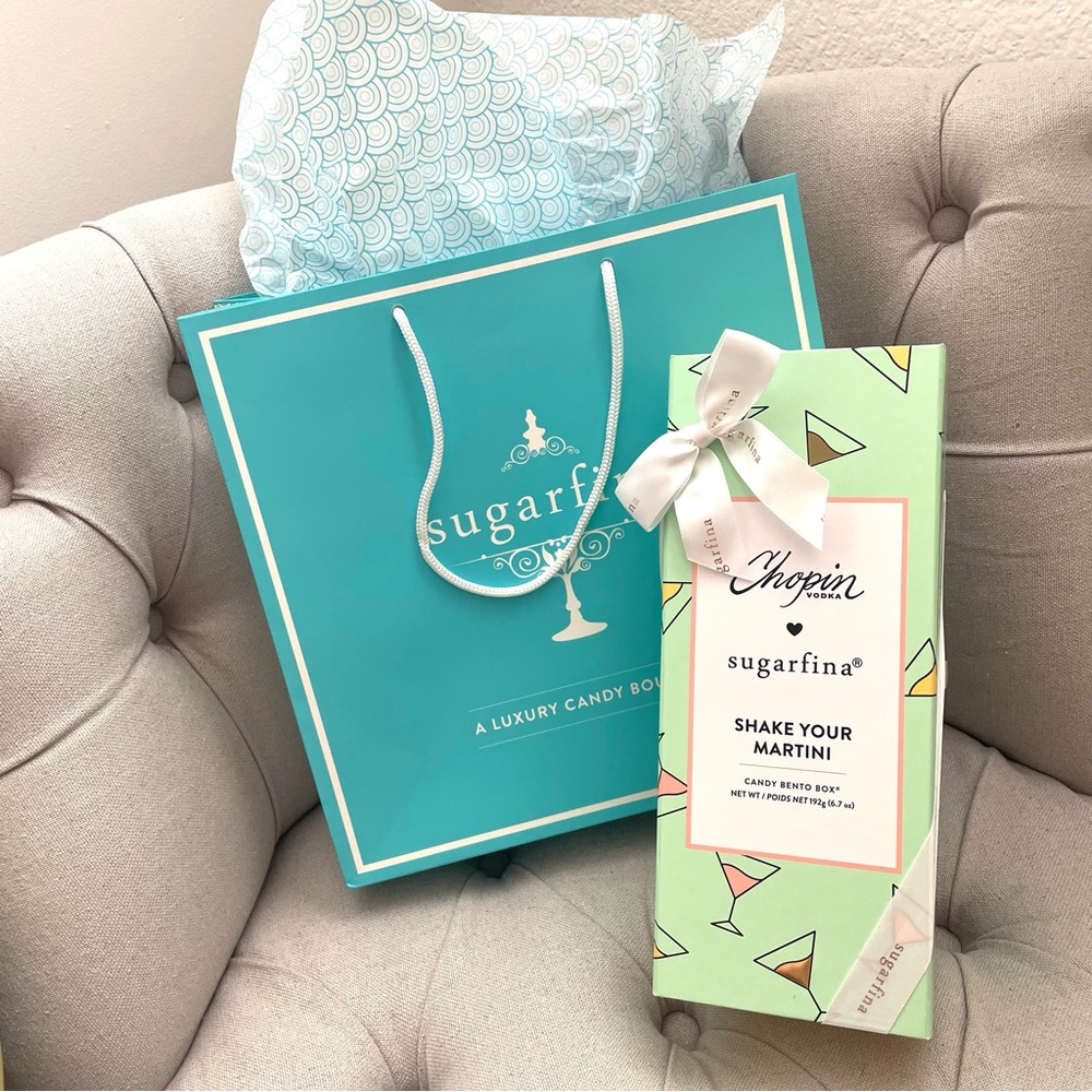 🩵 SUGARFINA GIFT BOX SHOPPING BAG Wrapping Paper and ribbon Set